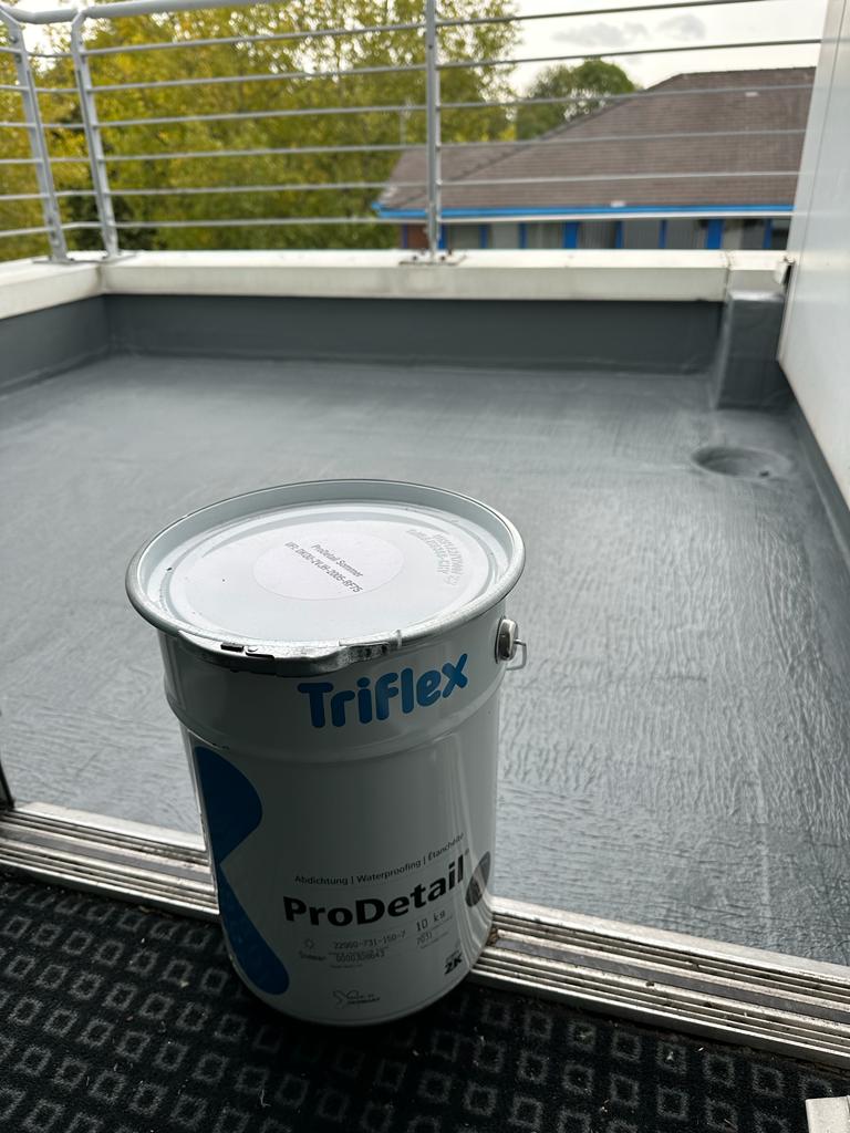 Building Refurbishment Process, Applying Triflex ProDetail